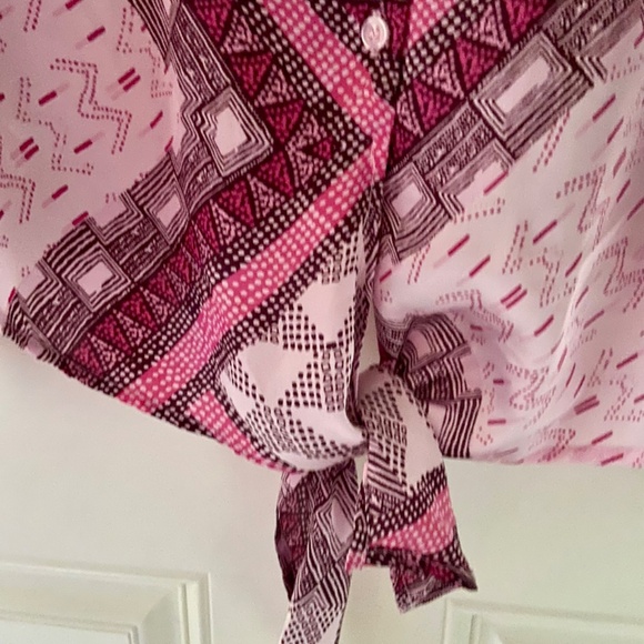 Long sleeve buttoned silky blouse - Picture 3 of 4